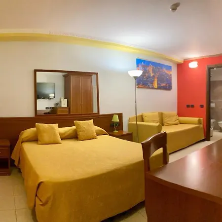 Hotel Actor 3*