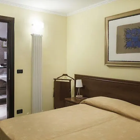 Hotel Actor 3*